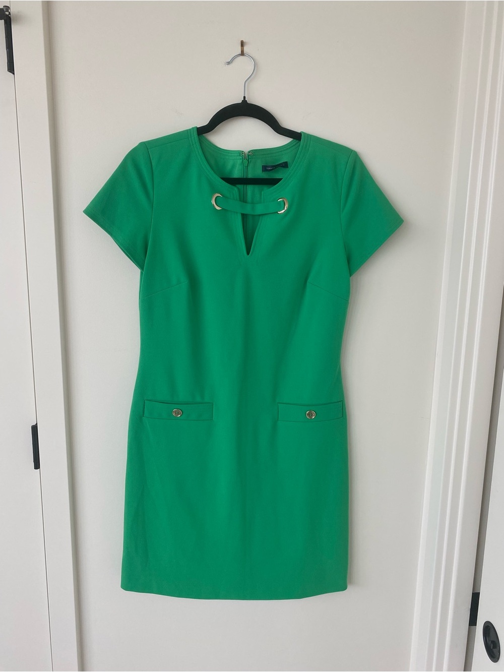 Tommy Hilfiger Bright Green Short Sleeve Sheath Dress with Grommet Detail